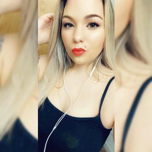 Meet your Posher, Bella